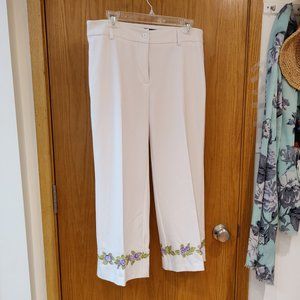 Karen Kane White Capris with Floral Embroidery